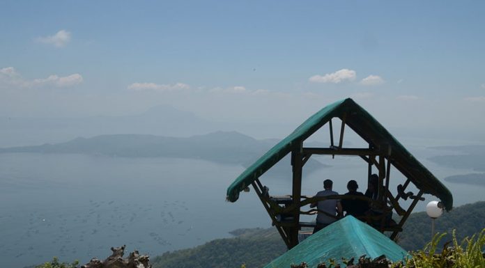 View_of_taal_lake_from_Tagaytay