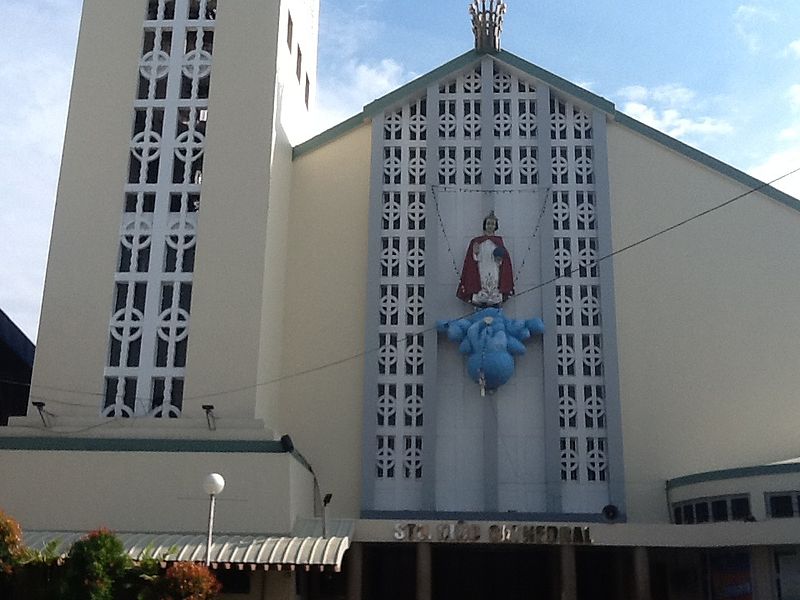 Santo_Niño_Cathedral_in_Calapan,_Oriental_Mindoro
